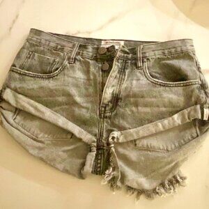 One Teaspoon Jean Shorts - Grey, bandits - size 28